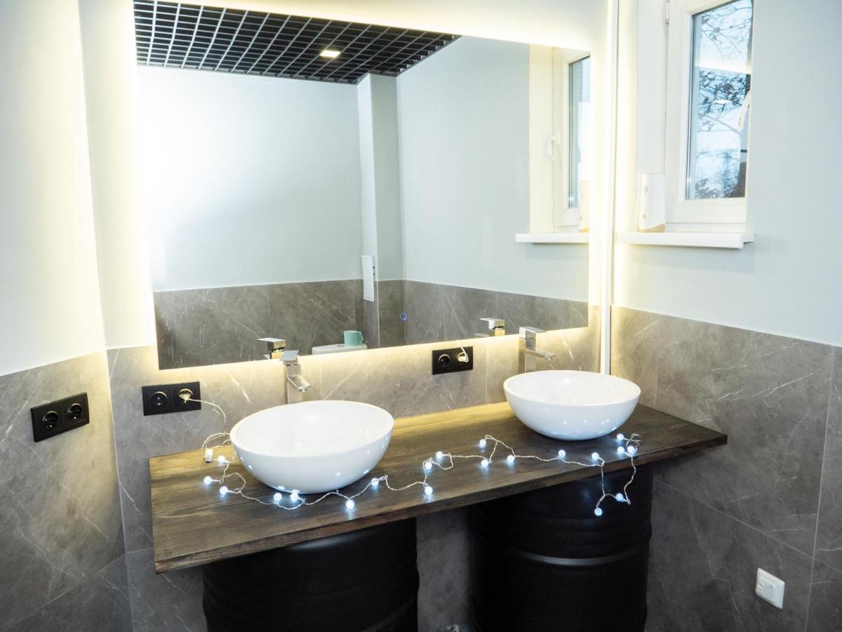 D - Hostel Irpin Ngoại thất bức ảnh